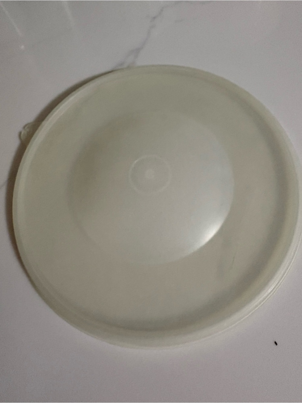 Tupperware replacement lid for salad keeper